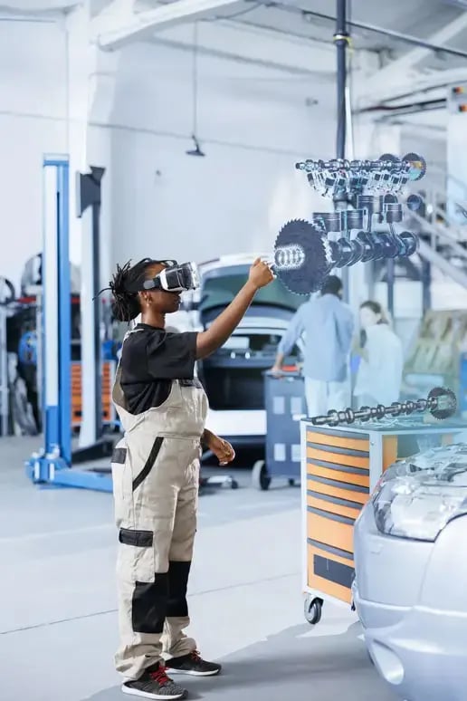 car-engineer-using-vr-augmented-reality-1